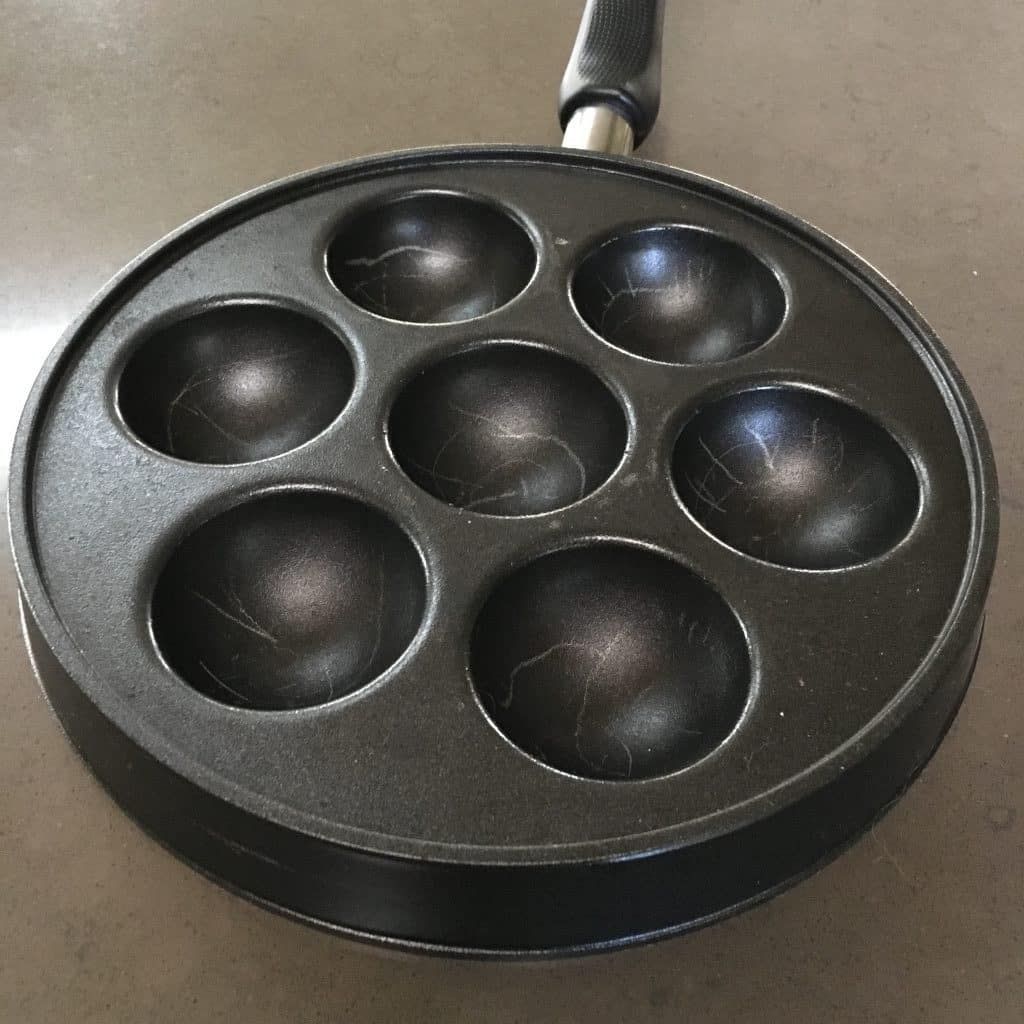 Aebleskiver skillet