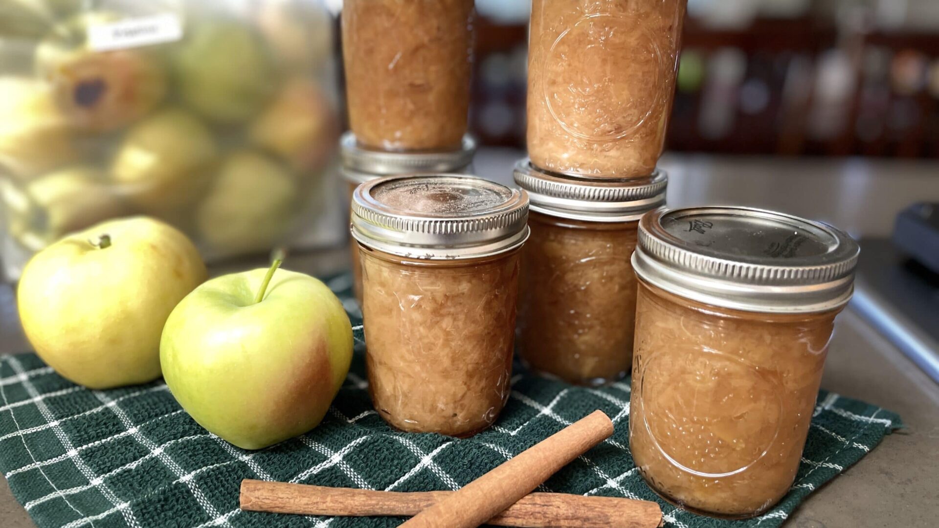 Pristine Apple Sauce